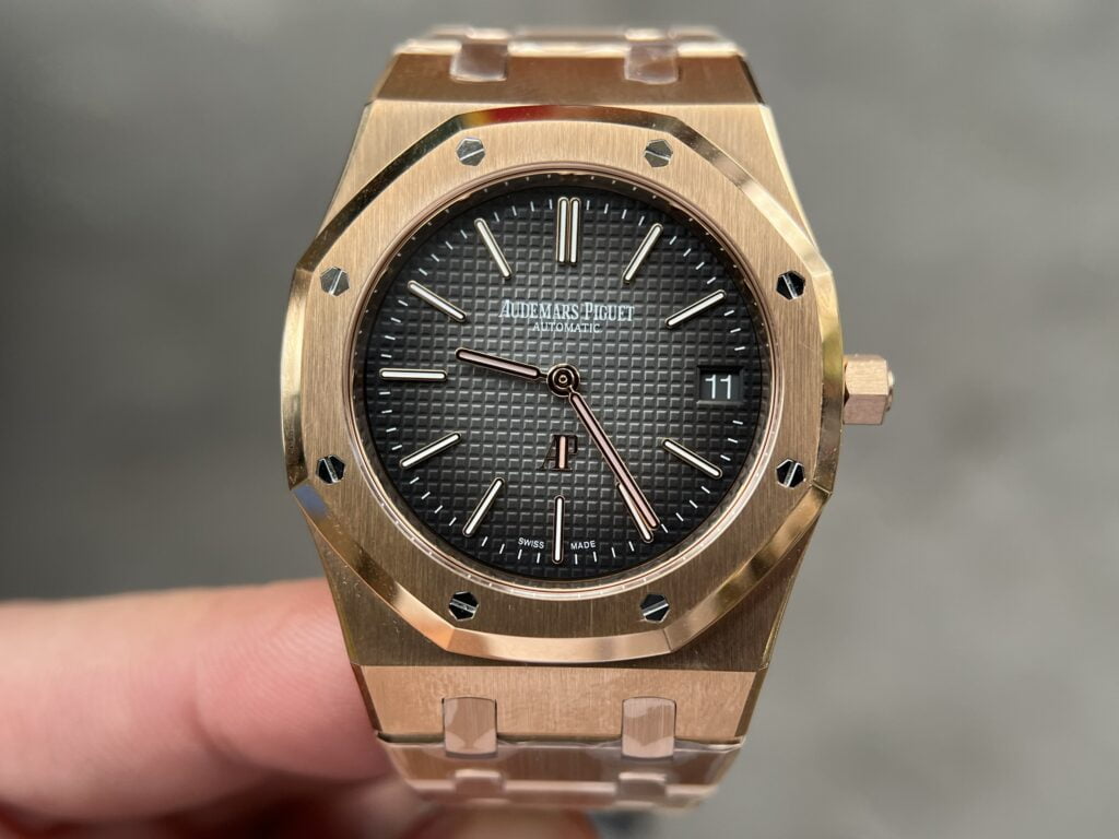 Audemars Piguet Royal Oak 15202OR Jumbo 39mm 1