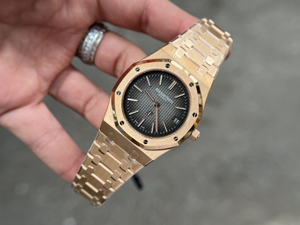 Audemars Piguet Royal Oak 15202OR Jumbo 39mm 6
