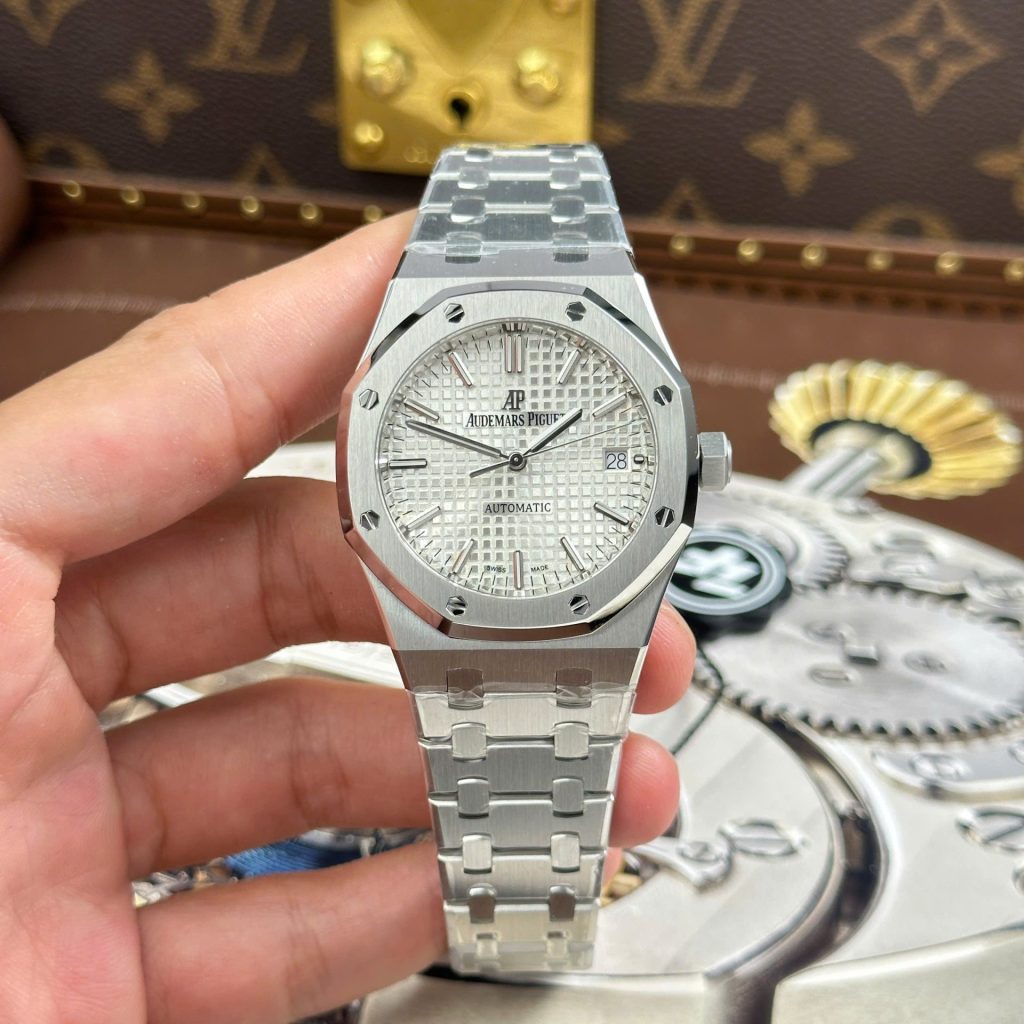 Audemars Piguet Royal Oak 15450 White Dial 37mm 1