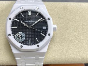 Audemars Piguet Royal Oak 15500 White Ceramic Black Dial 41mm 1