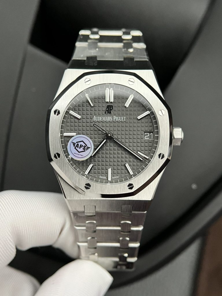 Audemars Piguet Royal Oak 15500ST Grey Dial 41mm 1