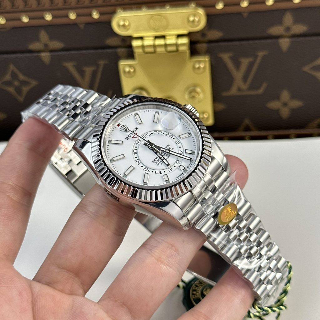 Dong Ho Rolex Rep 11 Sky Dweller 326934 Mat Trang Day Jubilee 42mm 2