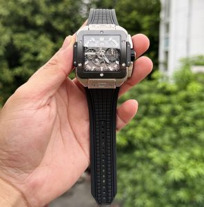 Hublot Big Bang 821.OM.0180.RX 42mm