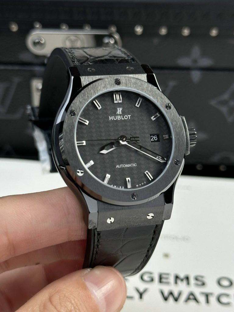 Hublot Classic Black Dial 42mm 2