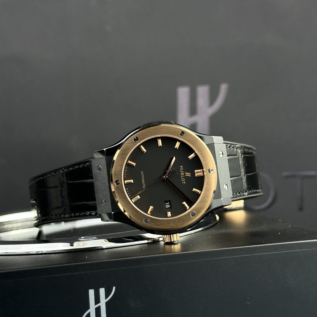 Hublot Classic Black Dial Gold Case 42mm 4