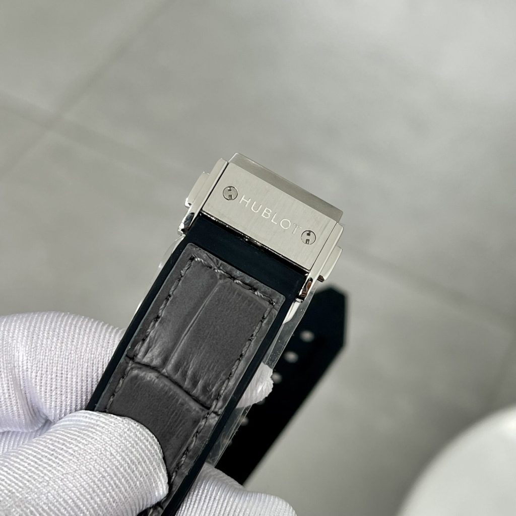 Hublot Classic Black Dial moissanite Case 38mm 6