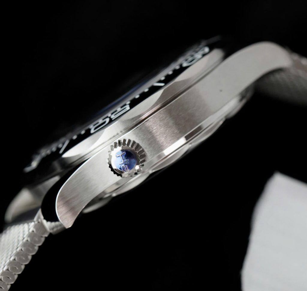 Omega Seamaster Diver 300M 210.30.42.20.01.010 42mm 8