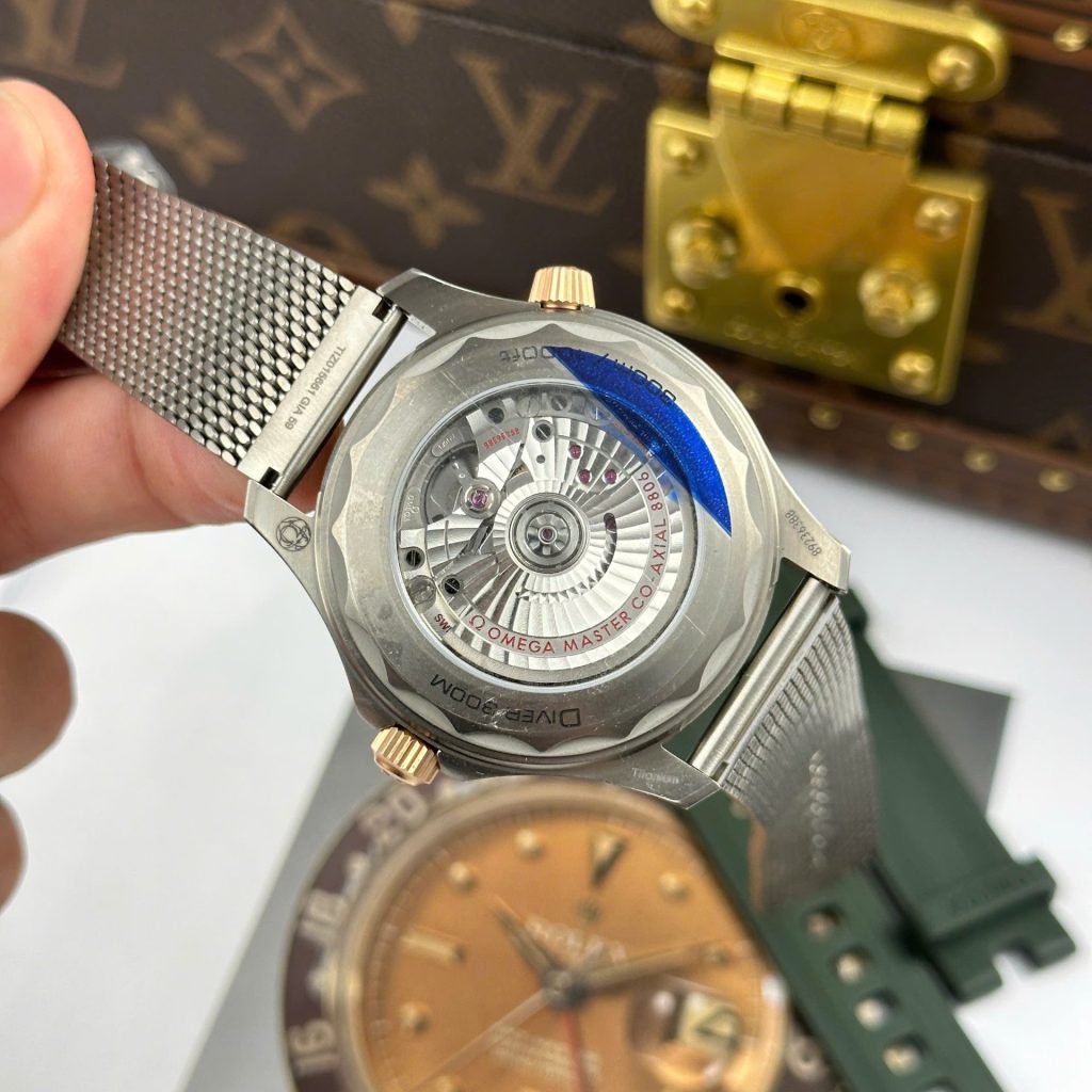 Omega Seamaster Driver 300 Green 210.90.42.20.10.001 42mm 13