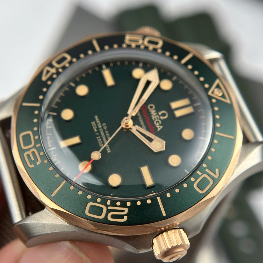 Omega Seamaster Driver 300 Green 210.90.42.20.10.001 42mm 6