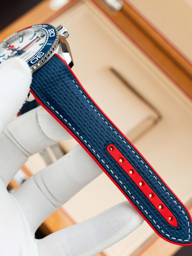 Omega Seamaster Planet Ocean 600M 215.32.43.21.04.001 43.5mm 10