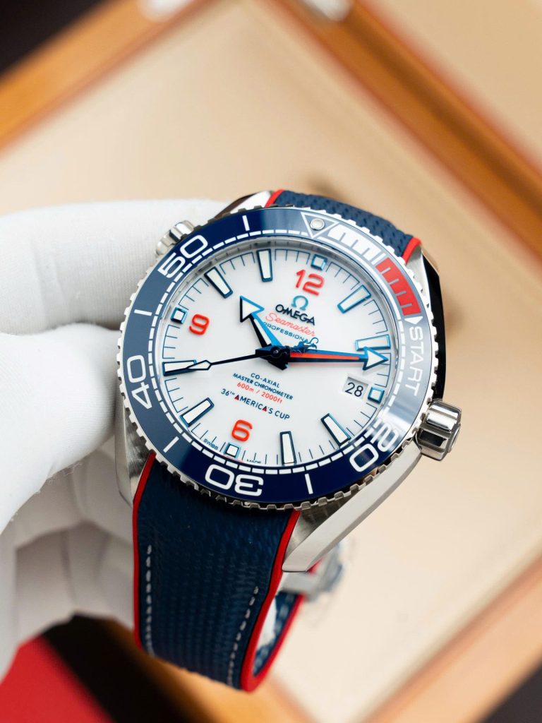 Omega Seamaster Planet Ocean 600M 215.32.43.21.04.001 43.5mm 4