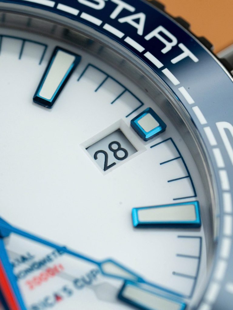 Omega Seamaster Planet Ocean 600M 215.32.43.21.04.001 43.5mm 8