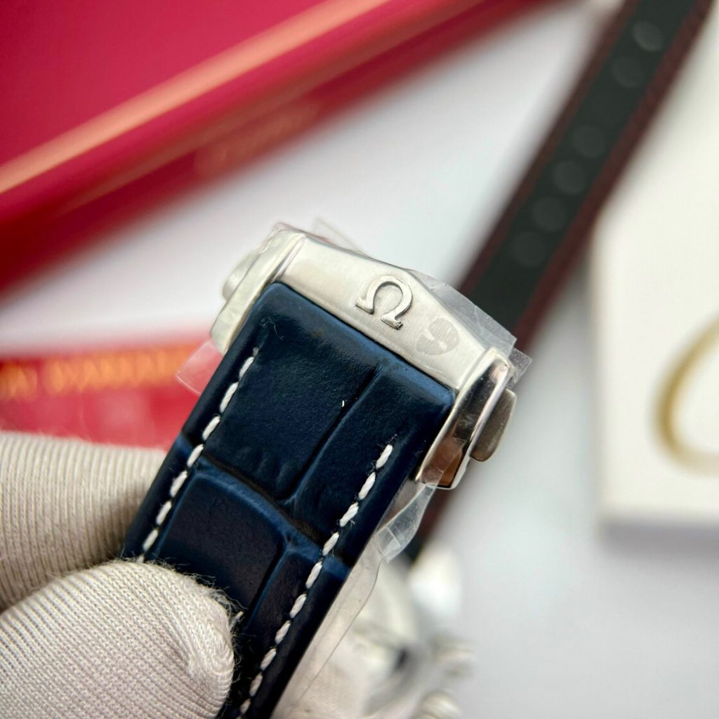 Omega Speedmaster Blue 44mm 7