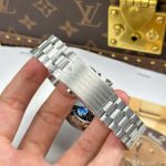 Omega Speedmaster Snoopy Avard 42mm 13