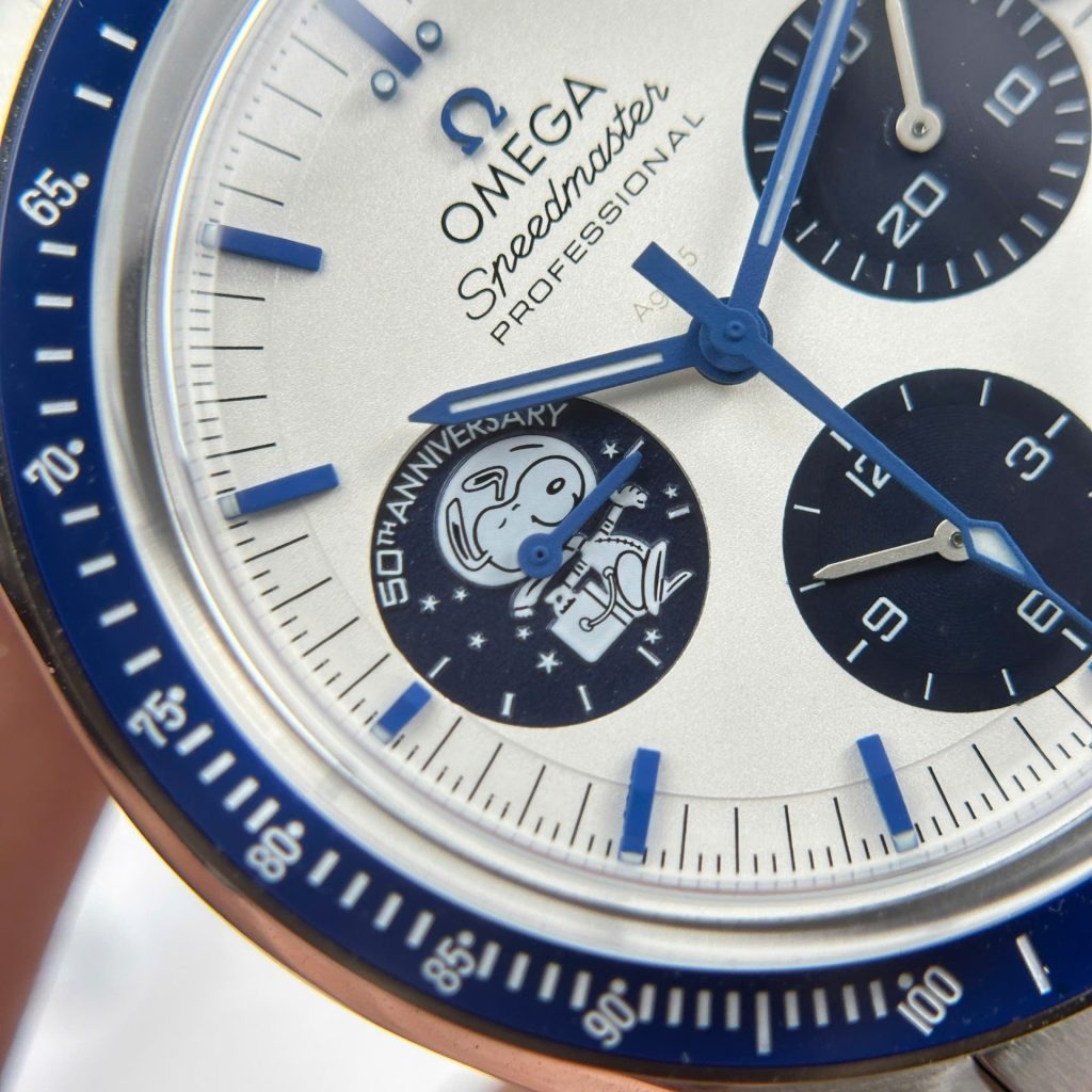 Omega Speedmaster Snoopy Avard 42mm 7