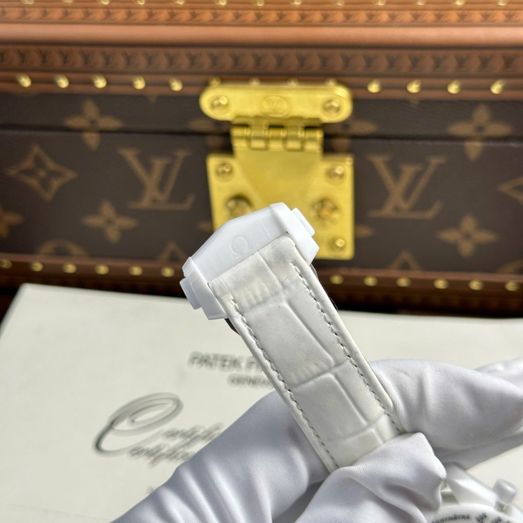 Omega Speedmaster White Side of Moon 311.93.44.51.04.002 44mm 13