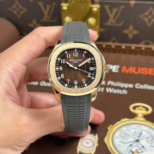 Patek Philippe Aquanaut 5167R Rose Gold 40mm