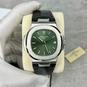 Patek Philippe Nautilus 5711 40mm 1 4