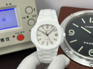 Patek Philippe Nautilus 5711 White Ceramic 40mm 1
