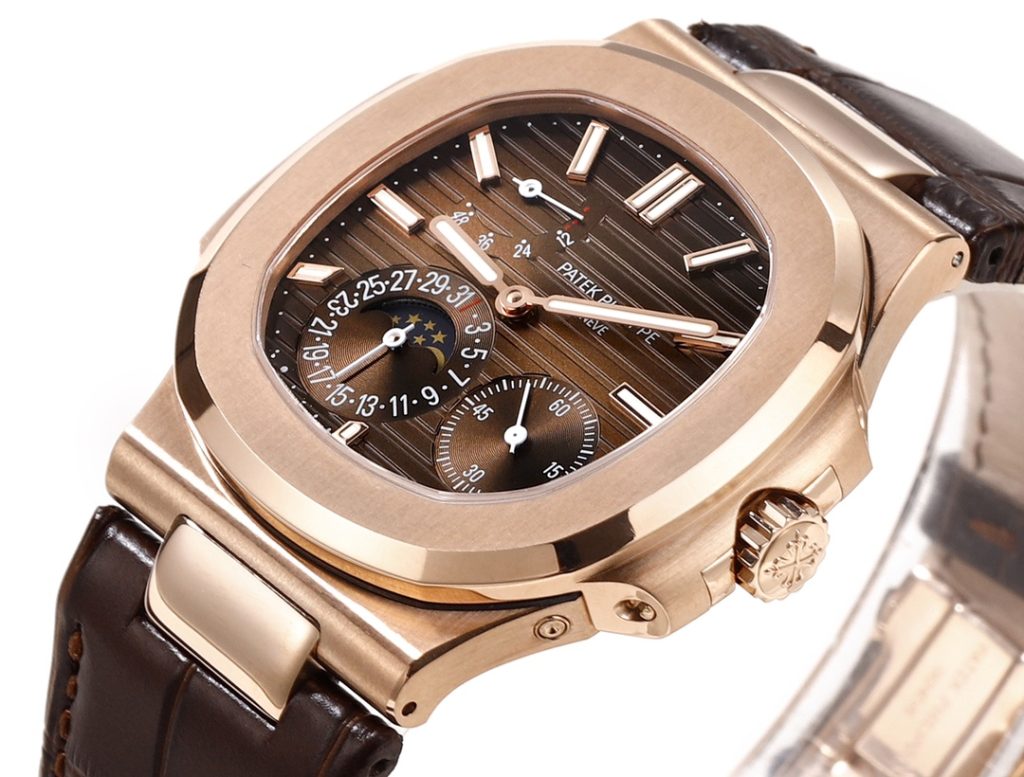 Patek Philippe Nautilus 5712 Rose Gold 40mm 4