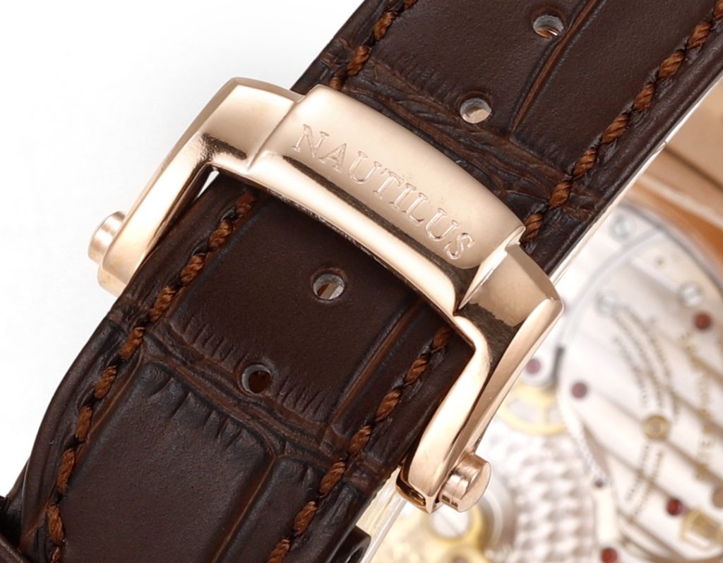 Patek Philippe Nautilus 5712 Rose Gold 40mm 7