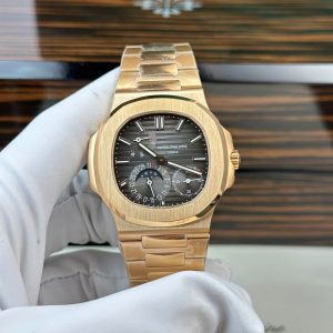 Patek Philippe Nautilus 5712R Rose Gold 40mm 1 1
