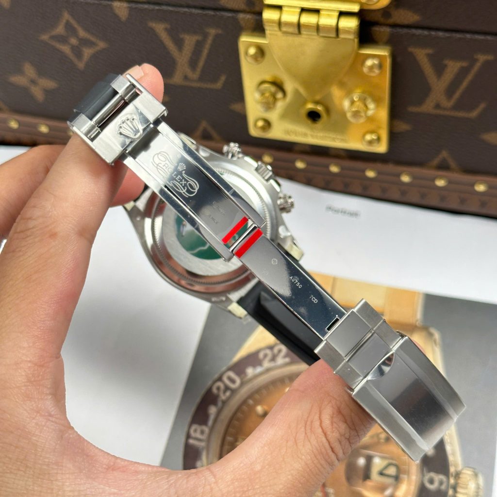 Rolex Daytona 126519LN 8