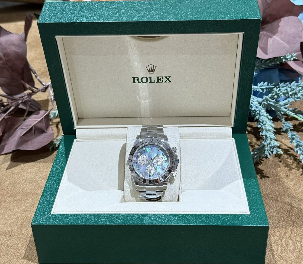 Rolex Daytona Moissanite Mother of Pearl dial 40mm 6