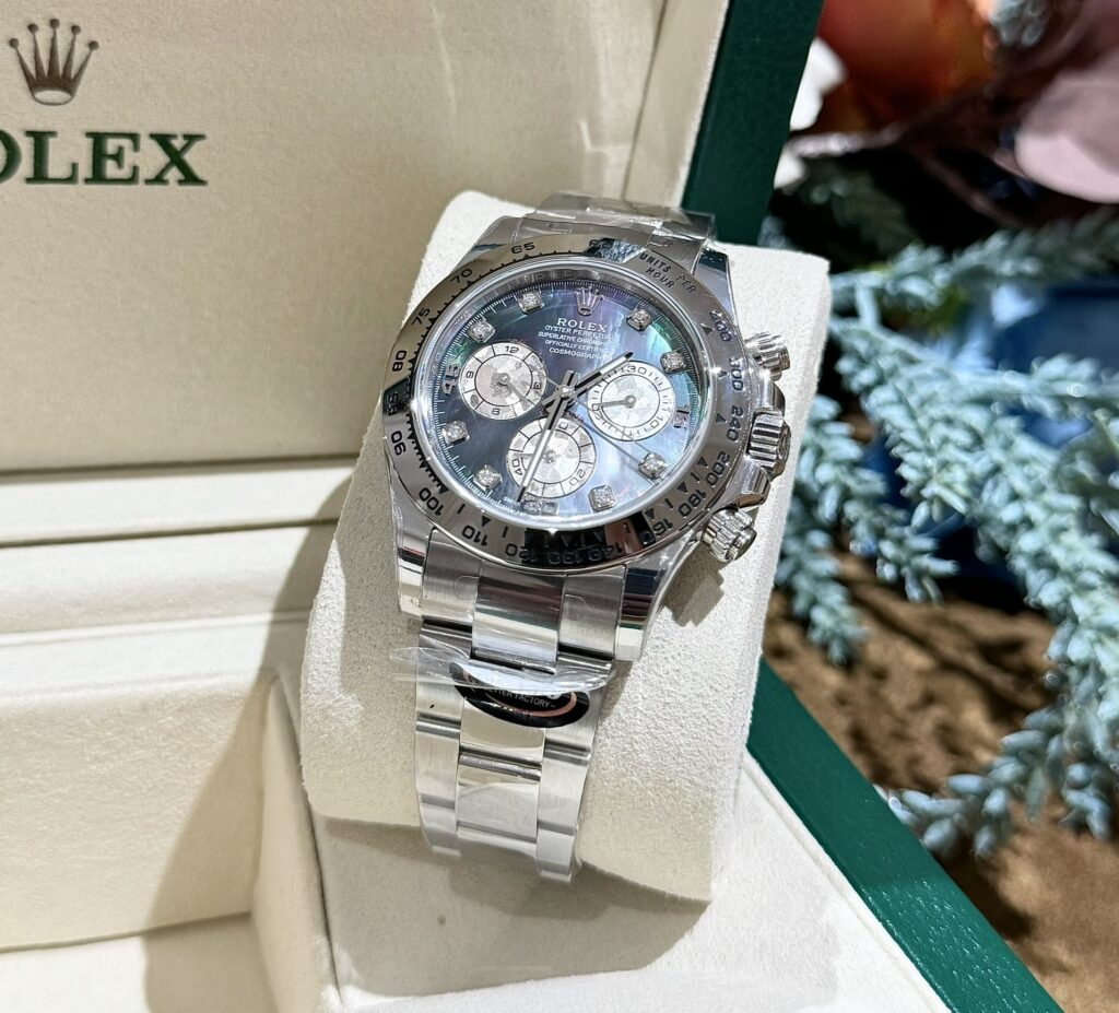 Rolex Daytona Moissanite Mother of Pearl dial 40mm 7