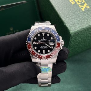 Rolex GMT Master II 126710BLRO Pepsi Clean 40mm 1