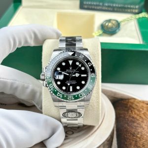 Rolex GMT Master II 126729VTNR Oyster 40mm 1