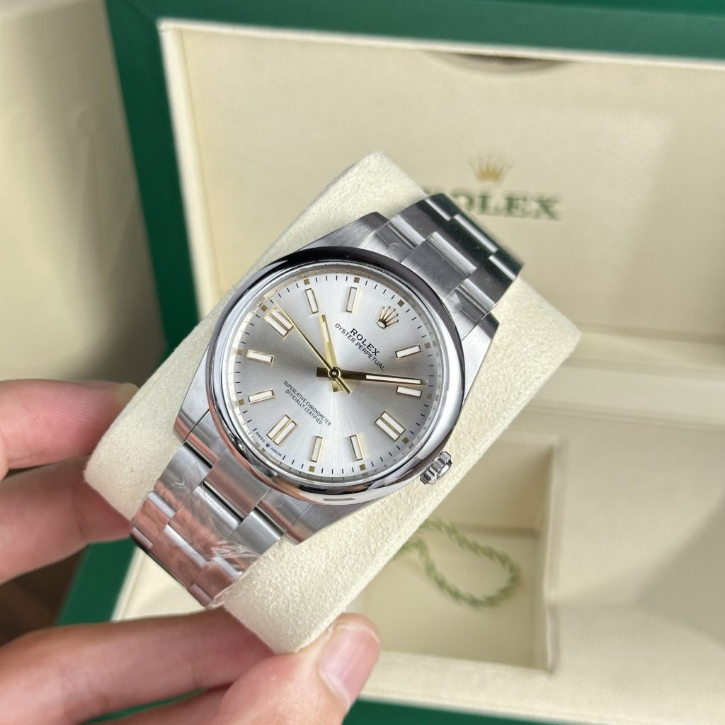 Rolex Oyster Perpetual 124300 Silver Dial 41mm 2