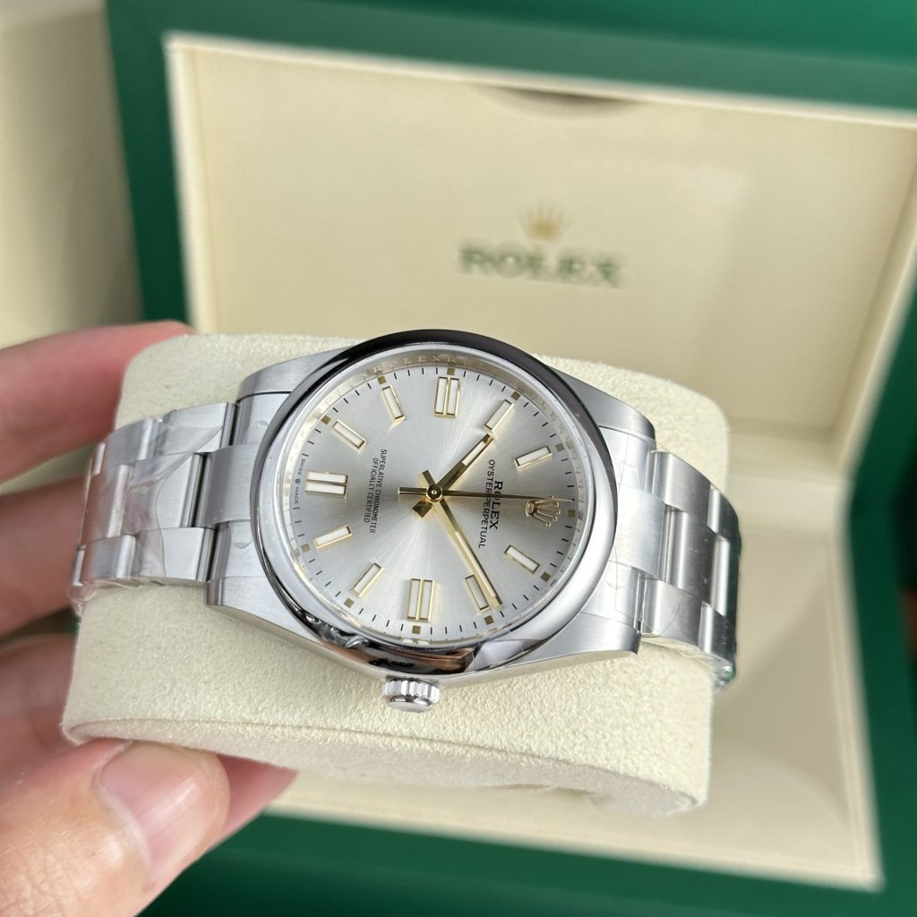Rolex Oyster Perpetual 124300 Silver Dial 41mm 3