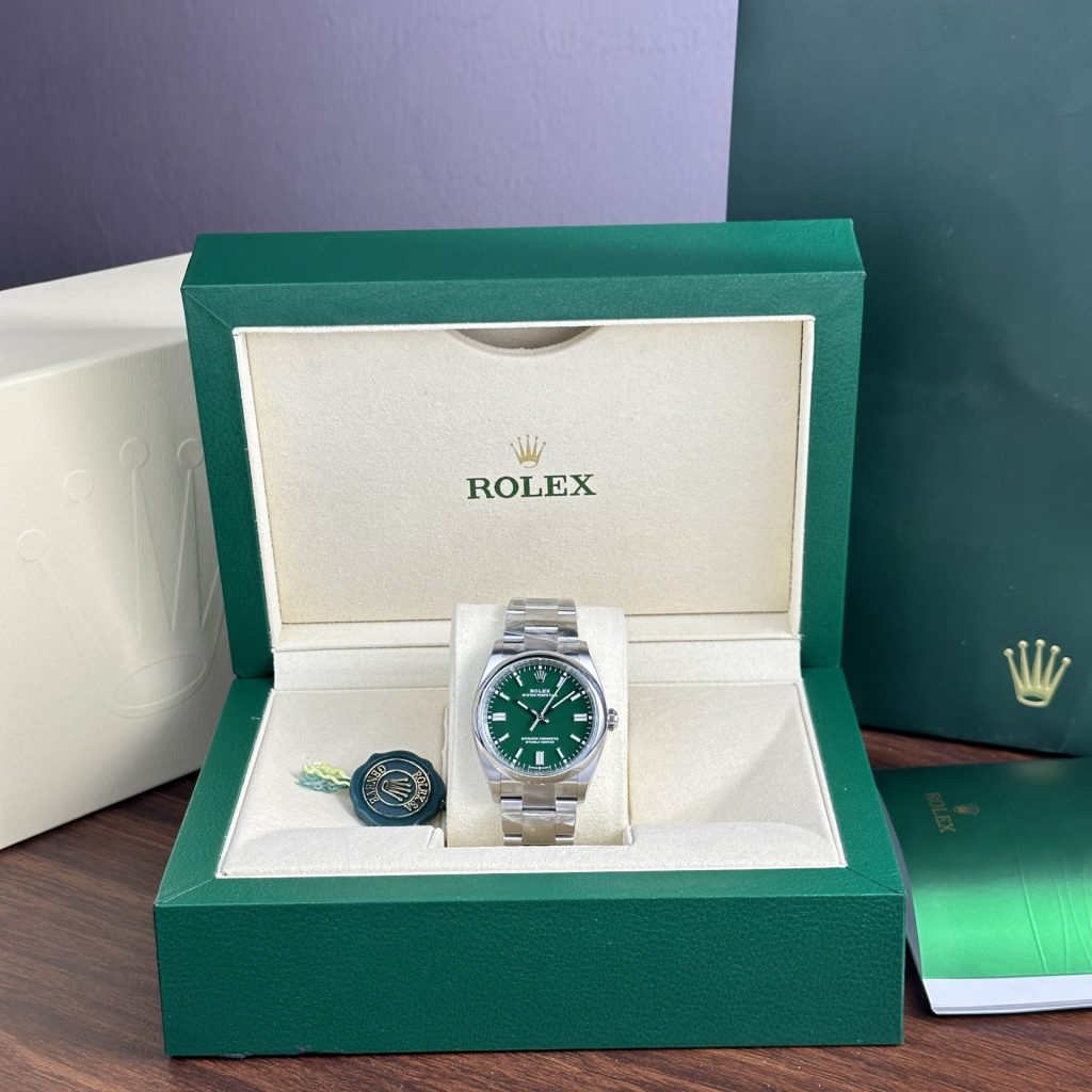 Rolex Oyster Perpetual 126000 Green Dial 36mm 1
