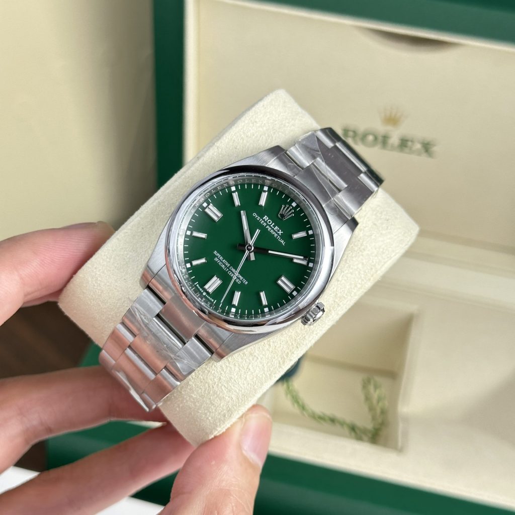 Rolex Oyster Perpetual 126000 Green Dial 36mm 2