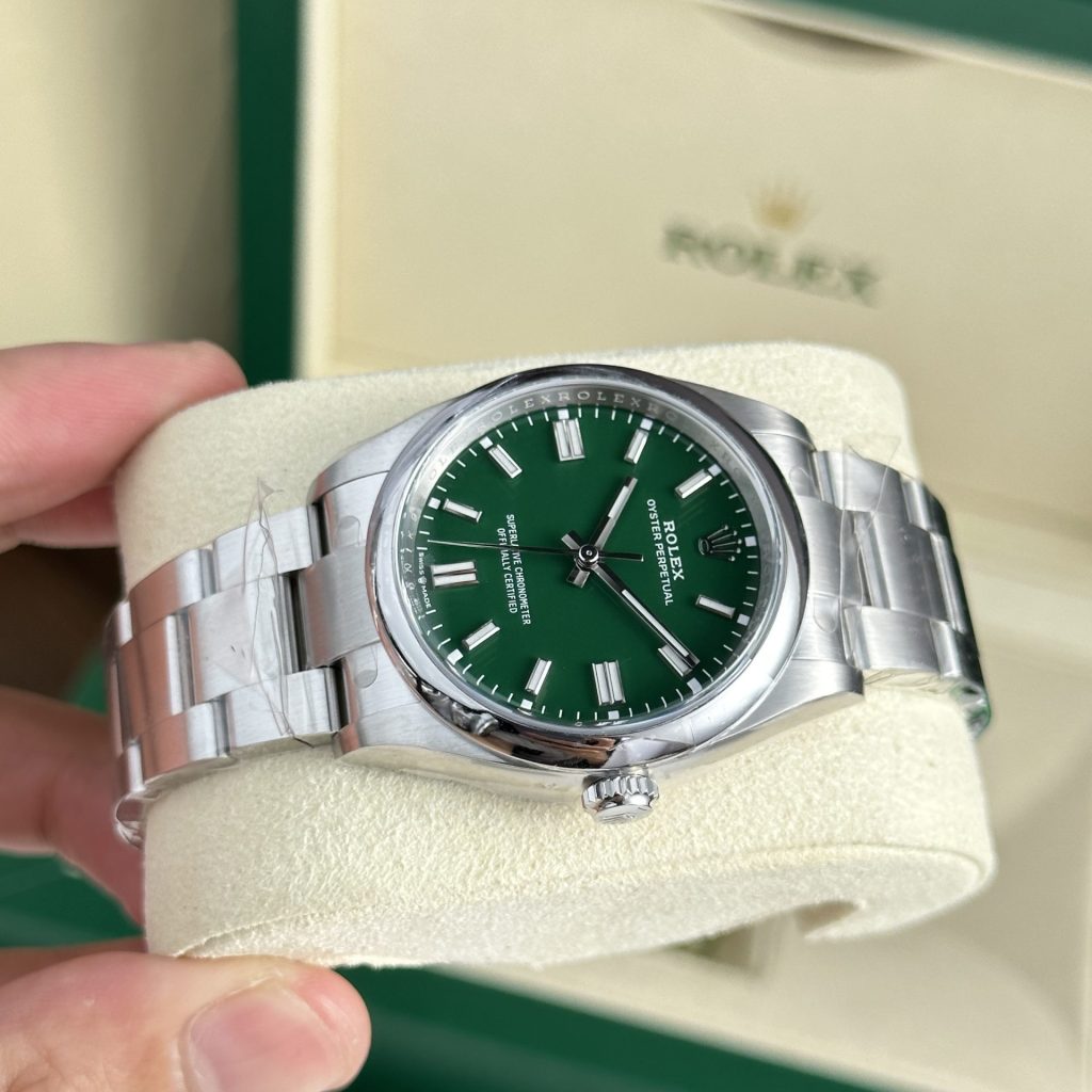 Rolex Oyster Perpetual 126000 Green Dial 36mm 3
