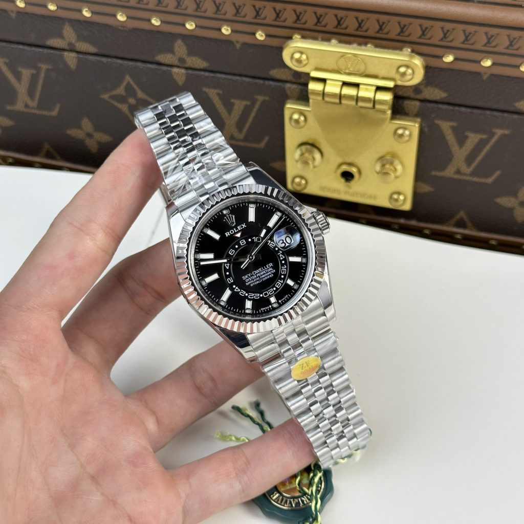 Rolex Sky Dweller M336934 Jubilee 42mm 2
