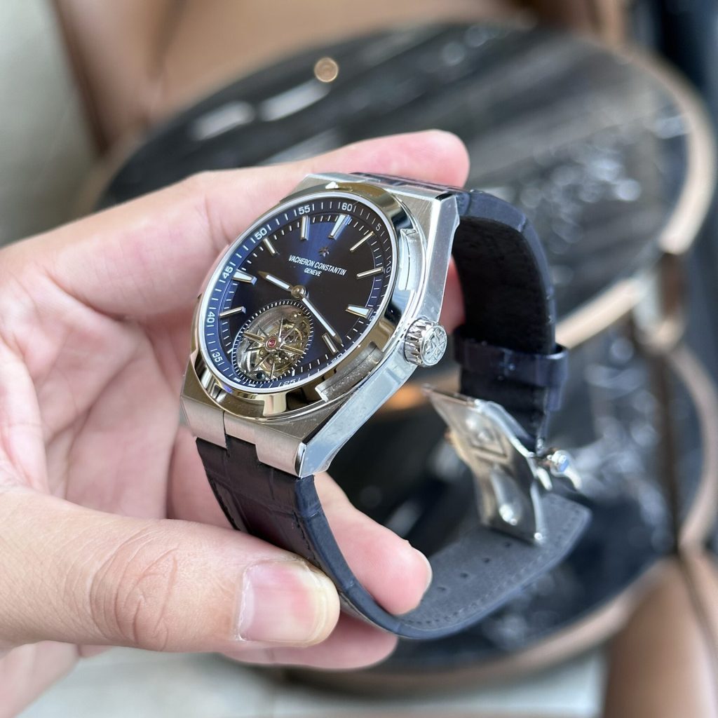 Vacheron Constantin Overseas Tourbillon 6000V 4